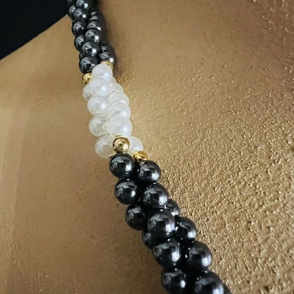 Vintage Twisted Hematite Faux Pearl Gold Beads Beaded Necklace 18” PRETTY 1080 - Picture 4 of 10
